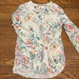 Malvin Floral I love Linen tunic size large